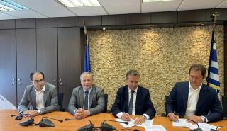 Ο Δήμαρχος Πύλου – Νέστορος, Παναγιώτης Καρβέλας, στις «Κτιριακές Υποδομές ΑΕ» για την υπογραφή σύμβασης της επισκευής του δημοτικού σχολείου Χανδρινού