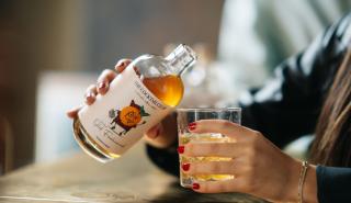 Μεγαλώνει η «δίψα» των καταναλωτών για τα ready to drink αλκοολούχα ποτά – Η επόμενη μέρα διεθνώς