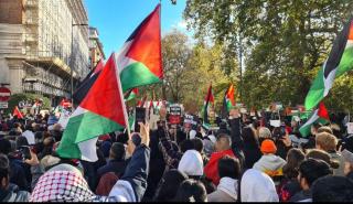 Βρετανία: Τουλάχιστον 100.000 διαδηλωτές υπέρ των Παλαιστινίων σήμερα στους δρόμους του κεντρικού Λονδίνου