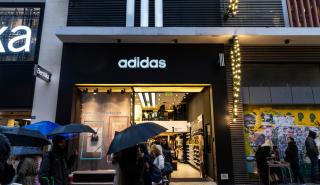 Τι απαντά η Adidas για το show με τα drones