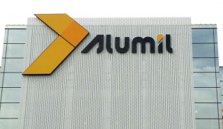 Alumil: «Απελευθερώνεται» από τους servicers – Βάζει μπρος νέες επενδύσεις 54 εκατ. ευρώ σε Ελλάδα και εξωτερικό