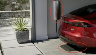 H Tesla ετοιμάζει ασύρματη φόρτιση για τα αυτοκίνητά της