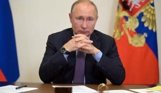 Πούτιν: «Εχθρική προς τη Ρωσία» η Γερμανίδα ΥΠΕΞ, Αναλένα Μπέρμποκ