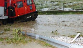 Πύργος: Συνεχίζονται για 13η ημέρα οι έρευνες για τον εντοπισμό οδηγού που παρασύρθηκε από νερά χειμάρρου