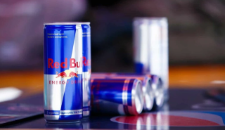 Ερευνά τη Red Bull η ΕΕ - Τι βρέθηκε στο μικροσκόπιο