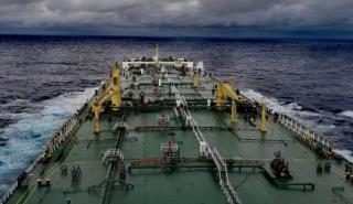 Ρωσία: Αδρανή τα μισά από τα 50 δεξαμενόπλοια μεταφοράς πετρελαίου υπό το βάρος των κυρώσεων