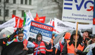 Γερμανία: Εργαζόμενοι στα δημόσια μέσα μεταφοράς απεργούν στα 14 από τα 16 κρατίδια