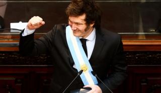 Ο Πρόεδρος της Αργεντινής κατηγορείται για μεγάλη αύξηση αποδοχών... στον εαυτό του