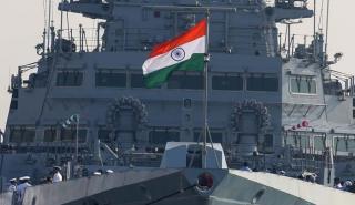 Ινδία: Πολεμικό Ναυτικό διέσωσε ιρανικό αλιευτικό που είχε καταληφθεί από πειρατές