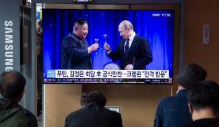 Β. Κορέα: Ο Κιμ Γιονγκ Ουν οδήγησε την λιμουζίνα που του δόθηκε από τον Πούτιν