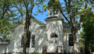 Η εκκλησία «βίλα»: Κτίσμα του 19ου αιώνα έγινε το απόλυτο σπίτι - Έχει γυμναστήριο και play room