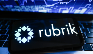 Θετική πρεμιέρα για την IPO της Rubrik - Ράλι 20% για την μετοχή της