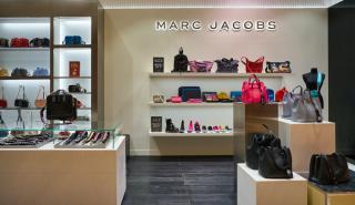 Η LVMH εισπράττει ενδιαφέρον για την Marc Jacobs και το... εξετάζει