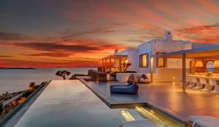 Sunset Rhapsody: Εκεί που η μαγεία της Μυκόνου παραμονεύει