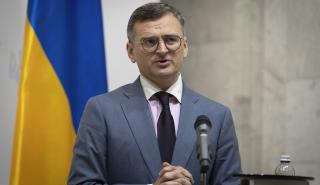 Ουκρανός ΥΠΕΞ: Καμιά ειρηνευτική συμφωνία χωρίς τη συμμετοχή του Κιέβου