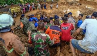 Ινδονησία: Τουλάχιστον 41 νεκροί, 17 αγνοούμενοι από πλημμύρες και κατολισθήσεις