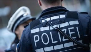 Γερμανία: Η αστυνομία διέλυσε πορεία τούρκων φιλάθλων οι οποίοι επεδείκνυαν τον χαιρετισμό των «Γκρίζων Λύκων»