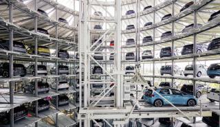 Η Volkswagen αναθεωρεί τη στρατηγική της για τα ηλεκτρικά οχήματα