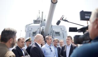 Θεσσαλονίκη: Στο αντιτορπιλικό «Βέλος» ξεναγήθηκαν Μητσοτάκης - Δένδιας
