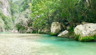 Τέσσερα ποτάμια στην Ελλάδα ιδανικά για rafting και δροσερές βουτιές