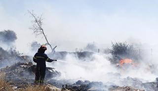 Φωτιά τώρα στο Λουτράκι