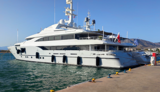 Ενώπιον του εισαγγελέα σήμερα οι 13 συλληφθέντες για τη φωτιά στην Ύδρα