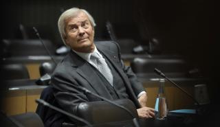 Βενσάν Μπολορέ: Ο «Γάλλος Μέρντοχ» που οδηγεί την Λεπέν στην εξουσία