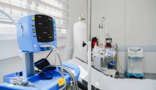 Έρχεται κυβερνητικό σχέδιο για τις αυξήσεις στα ασφάλιστρα υγείας