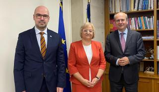 Συνάντηση Χατζηδάκη με την διευθύντρια της Eurostat και τον πρόεδρο της ΕΛΣΤΑΤ