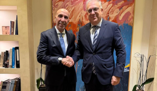 Συνάντηση Θεοδωρικάκου με το νέο πρόεδρο του ΕΒΕΑ, Γιάννη Μπρατάκο
