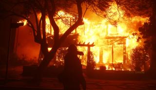 ΗΠΑ: Σε ετοιμότητα ο στρατός για την κατάσβεση των μεγάλων πυρκαγιών στο Λος Άντζελες
