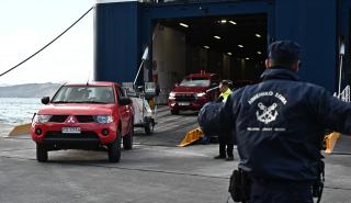 Σαντορίνη: Έφτασαν οχήματα του Στρατού, της Πυροσβεστικής, της Αστυνομίας και του ΔΕΔΔΗΕ