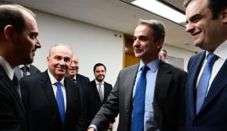 Στο ΥΠΕΘΟ ο Κυριάκος Μητσοτάκης: «Πολύ μεγάλο ενδιαφέρον βλέπω»