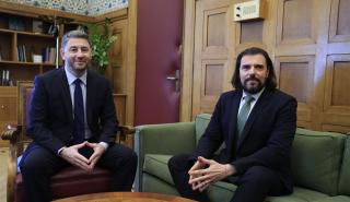 Στην ΚΟ του ΠΑΣΟΚ-ΚΙΝΑΛ ο Πέτρος Παππάς - Συνάντηση με τον Νίκο Ανδρουλάκη