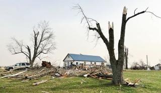 Τουλάχιστον 33 νεκροί από τους ανεμοστρόβιλους και τις καταιγίδες στις ΗΠΑ