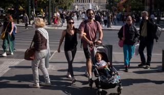 Ποιοι θα είναι οι πρώτοι δικαιούχοι που θα λάβουν το νέο αυξημένο επίδομα ανεργίας - Τα ποσά και η διάρκεια επιδότησης