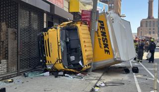 Συναγερμός στη Βοστώνη: Φορτηγό παρέσυρε πεζούς - Αναφορές για 6 τραυματίες