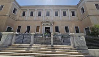 Επιθεώρηση των εργασιών αποκατάστασης του κτιρίου του ΣτΕ στο Αρσάκειο Μέγαρο