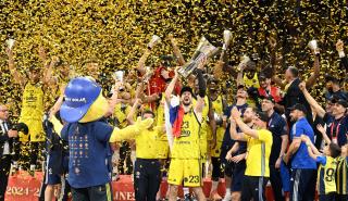 Final Four 2025: Πρωταθλήτρια Ευρώπης η Φενέρ με 70-81 τη Μονακό