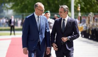 Μερτς προς Μητσοτάκη: «Συγχαρητήρια στον ελληνικό λαό - Η χώρα στέκεται πλέον στις δικές της δυνάμεις»