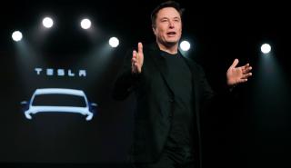 Διπλή υποβάθμιση για την μετοχή της Tesla