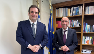 Επενδύσεις, φορολογική σταθερότητα και χρηματοδοτικά εργαλεία στη συνάντηση Μπρατάκου – Πιερρακάκη