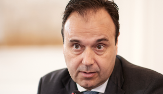 Παπαστεργίου: Την Τρίτη ανοίγει η πλατφόρμα για τον προσωπικό αριθμό