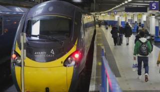 South Western Railway: Ξεκίνησε δρομολόγια ο πρώτος βρετανικός σιδηρόδρομος που επανεθνικοποιήθηκε