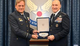 Επίσκεψη αρχηγού ΓΕΑ στις ΗΠΑ με φόντο τα F-35