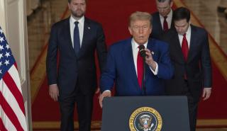 Ο Τραμπ δεσμευόταν να γίνει «ειρηνοποιός» - Τώρα μπαίνει σε πόλεμο