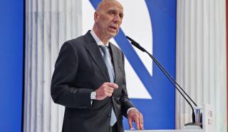 Μπρατάκος: Σε τροχιά ανάπτυξης η οικονομία, αλλά απαιτείται επίσπευση μεταρρυθμίσεων