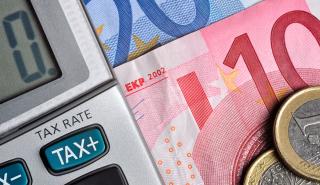 Φόροι: Πάνω από 8 στα 10 ευρώ πληρώνονται στην ώρα τους - Στο 82% η συνέπεια σε ΦΠΑ, ΕΝΦΙΑ και φόρο εισοδήματος