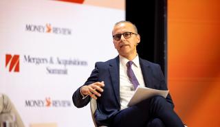 Σαλακάς: Η Alpha Bank χτίζει το μέλλον με στοχευμένες εξαγορές – Τι είπε για τη συμμαχία με UniCredit
