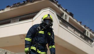 Καίγονται σπίτια στην Παλαιά Φώκαια: Διακοπή κυκλοφορίας και 40 απεγκλωβισμοί - Διαδοχικές εκκενώσεις